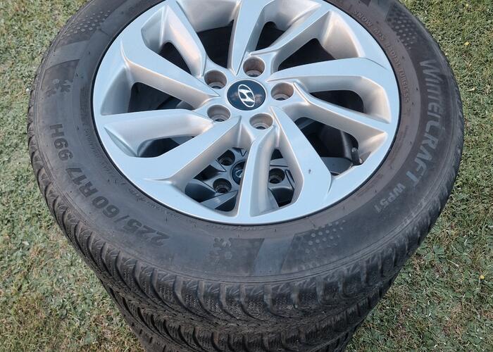 Grajewo ogłoszenia: Komplet oryginalnych kół Hyundai (felgi z oponami). Rozmiar 17...